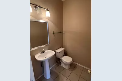 902 Brose Drive, Lewisville, TX 75067 - Photo 9