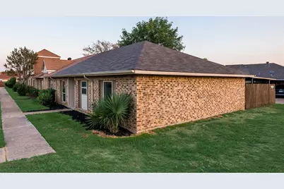 30 W Moutain Creek W, Grand Prairie, TX 75052 - Photo 1