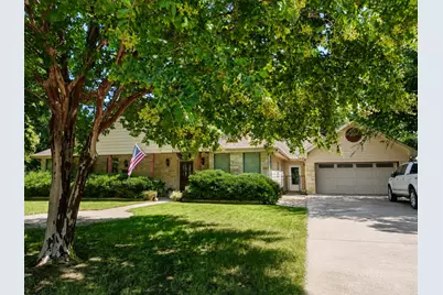 527 W Roberts Street, Gorman, TX 76454 - Photo 3