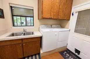 527 W Roberts St, Gorman, TX 76454 - Photo 27