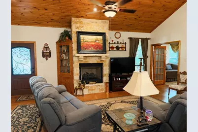 527 W Roberts Street, Gorman, TX 76454 - Photo 7