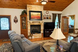527 W Roberts St, Gorman, TX 76454 - Photo 7