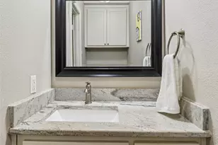 605 E Graham St, McKinney, TX 75069 - Photo 13