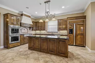 826 Cimmarron Bay Dr, Runaway Bay, TX 76426 - Photo 9
