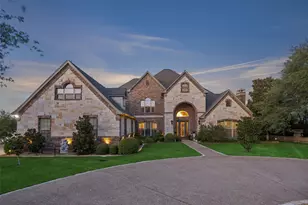 826 Cimmarron Bay Dr, Runaway Bay, TX 76426 - Photo 1