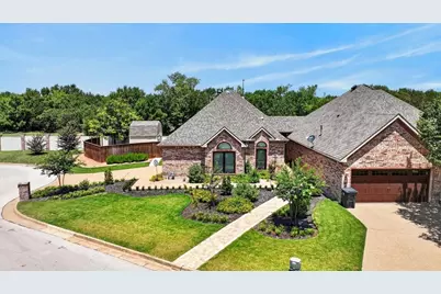 2105 Norwood Lane, Arlington, TX 76013 - Photo 37
