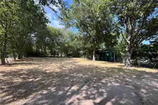 208 E 1st St, Quinlan, TX 75474 - Photo 7
