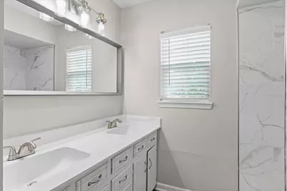 504 E Pennsylvania Avenue, Van, TX 75790 - Photo 5