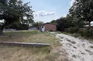 1832 Smokehouse Rd, Granbury, TX 76049 - Photo 23
