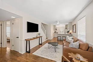 1209 Wildwood Dr, Arlington, TX 76011 - Photo 5