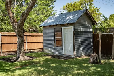1228 S Pine Street, Grapevine, TX 76051 - Photo 23