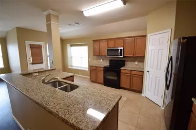 1006 Abigail Drive, Arlington, TX 76002 - Photo 3