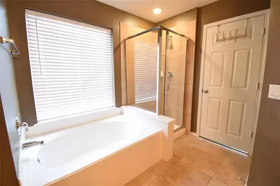 1006 Abigail Drive, Arlington, TX 76002 - Photo 11