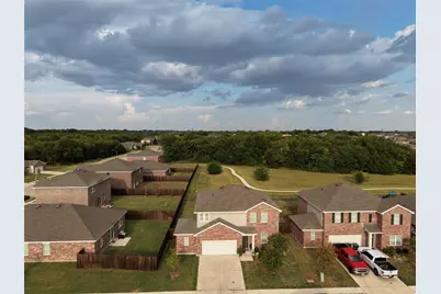 2208 Frio River Road, Glenn Heights, TX 75154 - Photo 5