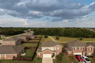 2208 Frio River Rd, Glenn Heights, TX 75154 - Photo 5