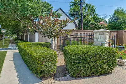 5800 Armstrong Parkway, University Park, TX 75205 - Photo 9