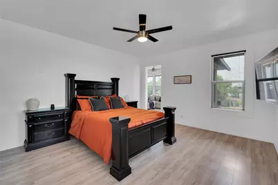 805 E Wise Street, Bowie, TX 76230 - Photo 17