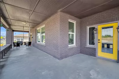 805 E Wise Street, Bowie, TX 76230 - Photo 3