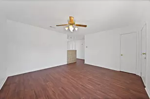 825 E Prairie View Rd, Crowley, TX 76036 - Photo 9