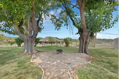 825 E Prairie View Road, Crowley, TX 76036 - Photo 21