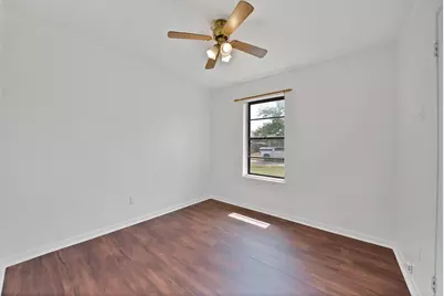 825 E Prairie View Road, Crowley, TX 76036 - Photo 7