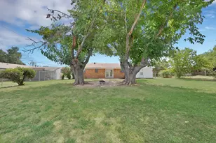 825 E Prairie View Rd, Crowley, TX 76036 - Photo 27