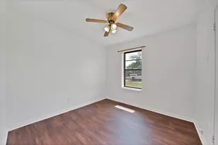 825 E Prairie View Rd, Crowley, TX 76036 - Photo 7