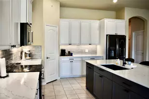 516 Millsap Dr, Van Alstyne, TX 75495 - Photo 3