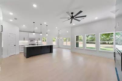 15006 Quail Drive, Balch Springs, TX 75180 - Photo 7