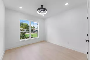 15006 Quail Dr, Balch Springs, TX 75180 - Photo 13