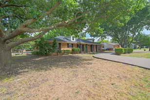 284 W San Antonio St, Van Alstyne, TX 75495 - Photo 15