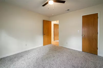 284 W San Antonio Street, Van Alstyne, TX 75495 - Photo 11
