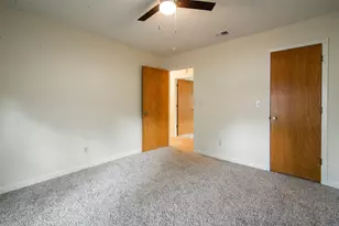 284 W San Antonio St, Van Alstyne, TX 75495 - Photo 11
