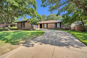 5717 Stage Line Ct, Arlington, TX 76017 - Photo 3