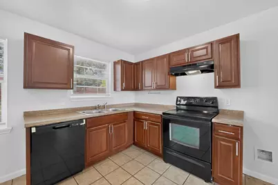4525 Hunter Street, Haltom City, TX 76117 - Photo 13