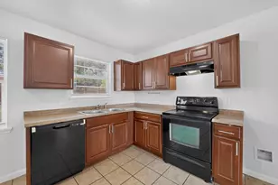 4525 Hunter St, Haltom City, TX 76117 - Photo 13