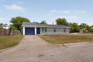 4525 Hunter St, Haltom City, TX 76117 - Photo 5