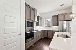 8234 Laflin Ln, Dallas, TX 75231 - Photo 23