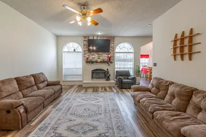 2414 Coventry Court, Grand Prairie, TX 75052 - Photo 3