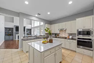 2447 Blackstone Dr, Frisco, TX 75033 - Photo 11