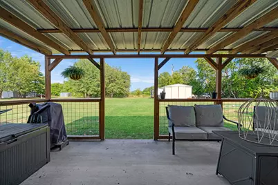 4237 Farm Road 196, Pattonville, TX 75468 - Photo 17