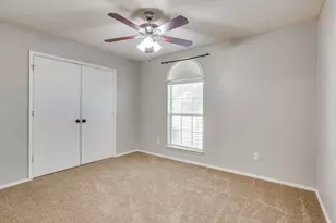 400 Bretts Way, Burleson, TX 76028 - Photo 23
