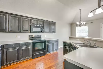 400 Bretts Way, Burleson, TX 76028 - Photo 7