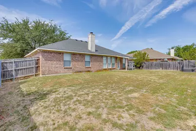 400 Bretts Way, Burleson, TX 76028 - Photo 29