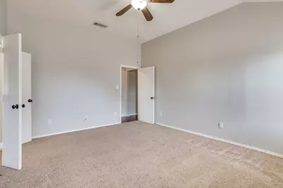 400 Bretts Way, Burleson, TX 76028 - Photo 17