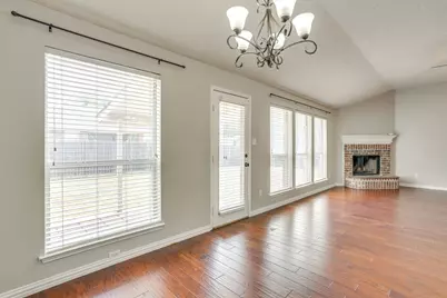 400 Bretts Way, Burleson, TX 76028 - Photo 11