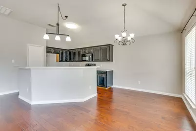 400 Bretts Way, Burleson, TX 76028 - Photo 13