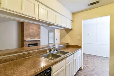708 Woodland Court, Kennedale, TX 76060 - Photo 11