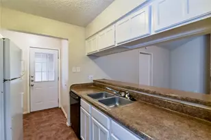 708 Woodland Ct, Kennedale, TX 76060 - Photo 9