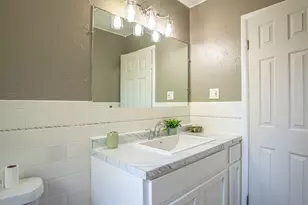 1110 Penrod St, Granbury, TX 76048 - Photo 29